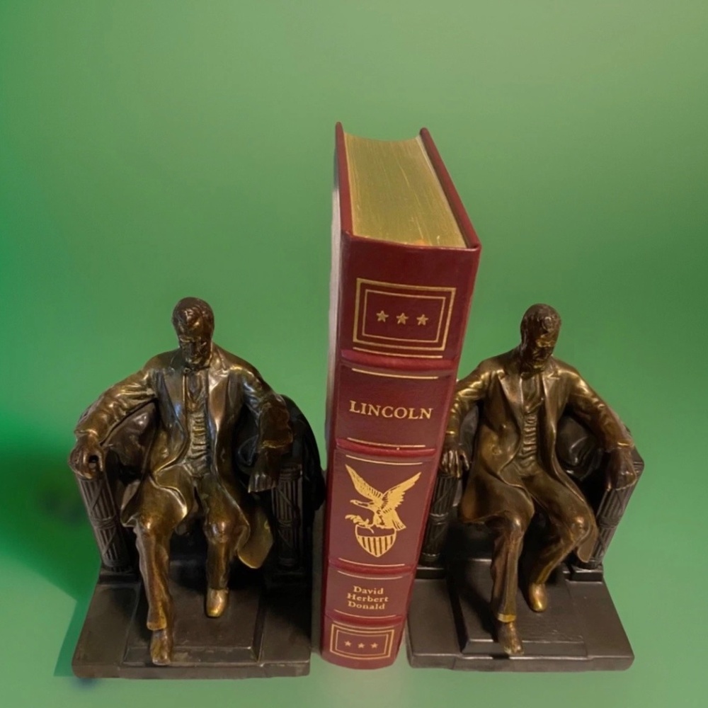 RARE VINTAGE BOOK END President Abraham Lincoln Seated Statue Bookend Collector - Picture 3 of 10